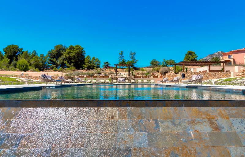 منتجع وسبا ويستن بونمونت جولف Bonmont Terres Noves المظهر الخارجي الصورة